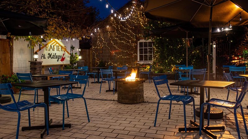 Outdoor patio with firepit